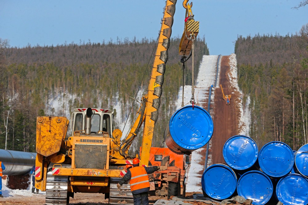 pipeline.laying-gazprom.jpg